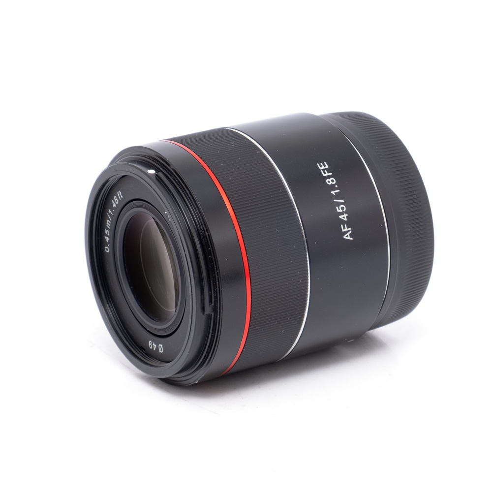 Samyang AF 45mm f/1.8 Sony FE - Käytetty