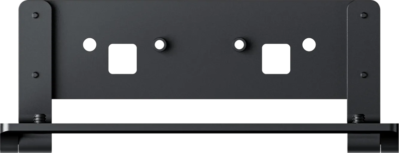 Insta360 Connect Wall Mount -seinäkiinnitysteline on musta metallinen seinäkiinnitysteline, jossa on useita reikiä ja aukkoja ruuveja ja kaapelinhallintaa varten, kuvassa edestäpäin.