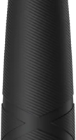 Mustan ja hopeanvärinen Insta360 Selfie Stick Sleeve (85&114cm) -suojakuori, jossa on kuvioitu ote ja Insta360-logo painettu lähelle pohjaa.