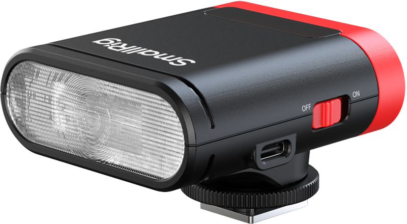 SmallRig 5374 RS20 mini Speedlite Flash -salama on kompakti, suorakulmainen LED-kameravalaisin, jossa on musta runko, punaiset korostukset, ON/OFF-kytkin, USB-C-portti, läpikuultava etupaneeli, kylmä kenkäkiinnitys pohjassa ja "Smallrig" painettu yläosaan.