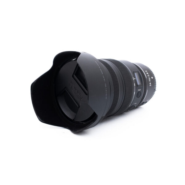 Nikon Nikkor Z 24-70mm f/2.8 S (sis. ALV 25,5%) - Käytetty