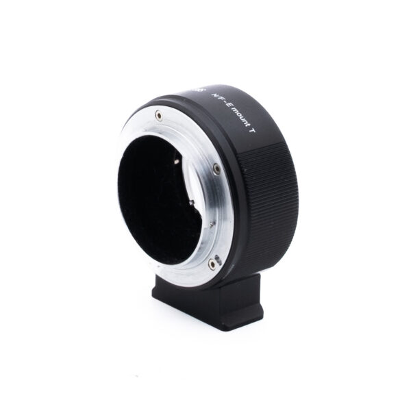 Metabones N/F-E mount adapter - Käytetty