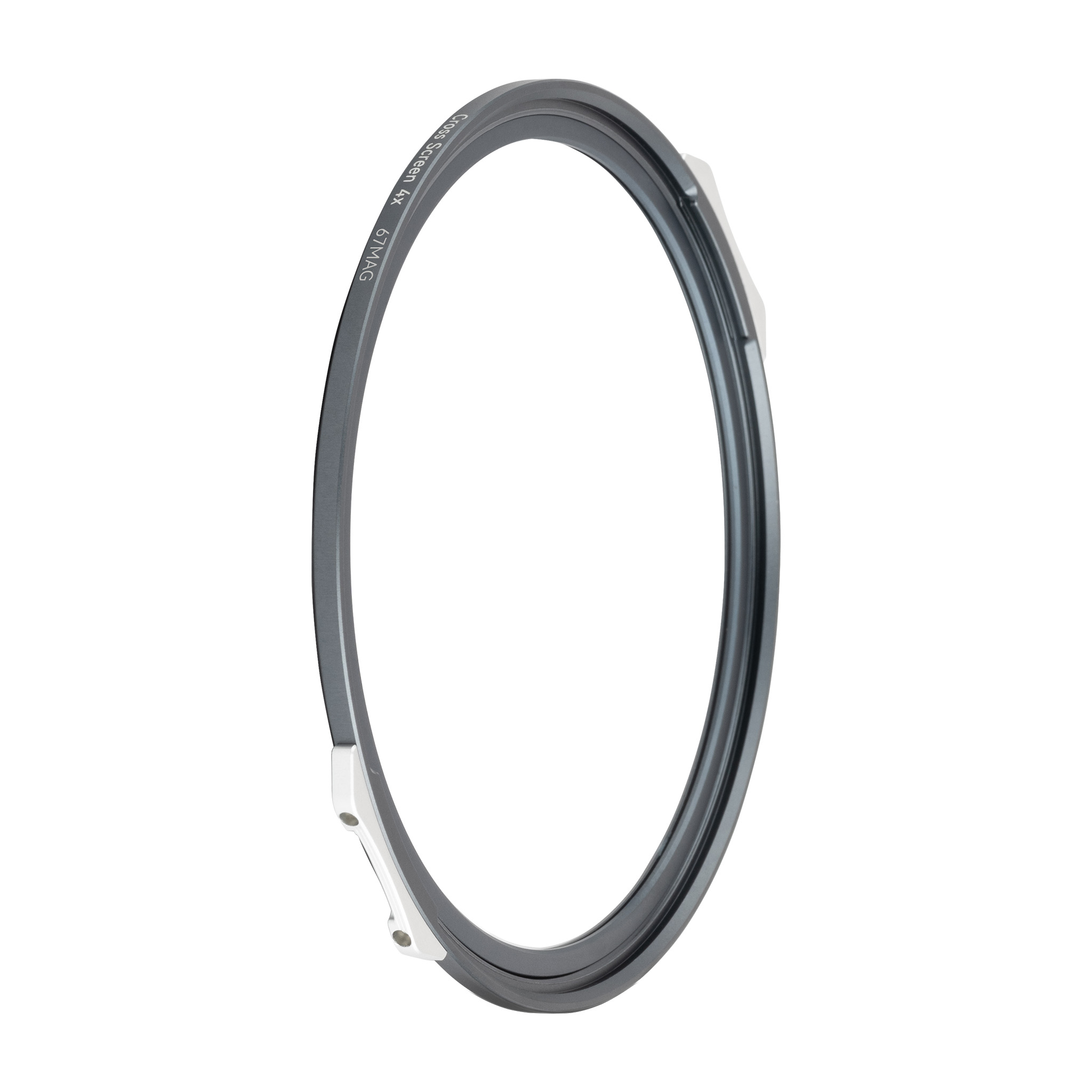 Kuvassa NiSi JetMag Pro 67mm Cross Screen 4x -tähtiefekti-suodin: ohut, pyöreä metallirengas, jonka sivulla on kaksi pientä hopeista kiinnikettä, kuvattuna valkoista taustaa vasten.