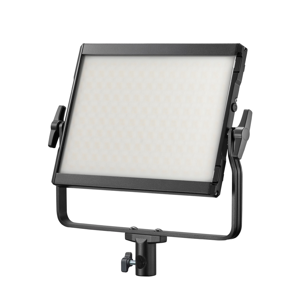 Godox Litemons LP600R RGB LED-valopaneeli Musta, jossa on musta runko ja joka on asennettu säädettävään metallijalustaan, näkyy valkoista taustaa vasten.