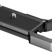 SmallRig 6033 base plate with AirTag slot