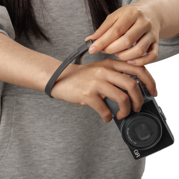 SmallRig 5683 Quick Release Wrist Strap for Ricoh GR-series -musta