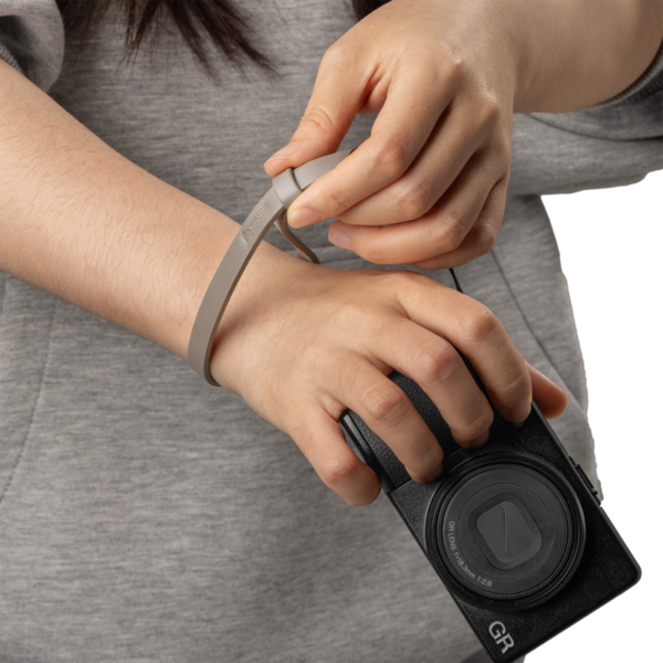 SmallRig 5682 Quick Release Wrist Strap for Ricoh GR-series -grey