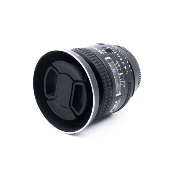 Nikon AF Nikkor 35mm f/2 - Käytetty