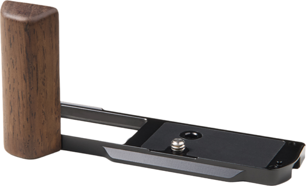 800q-03_136304 SmallRig 5945 L-Shaped Mount Plate with Wooden Handle for Lumix S9
