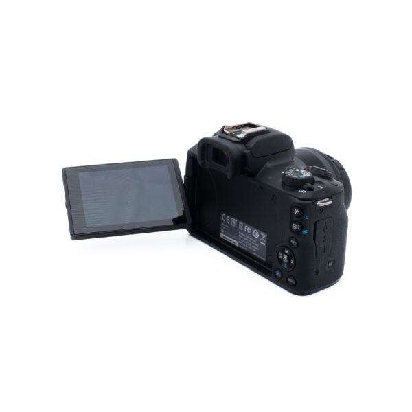 Canon EOS M50 (SC 6000) + 15-45mm - Used