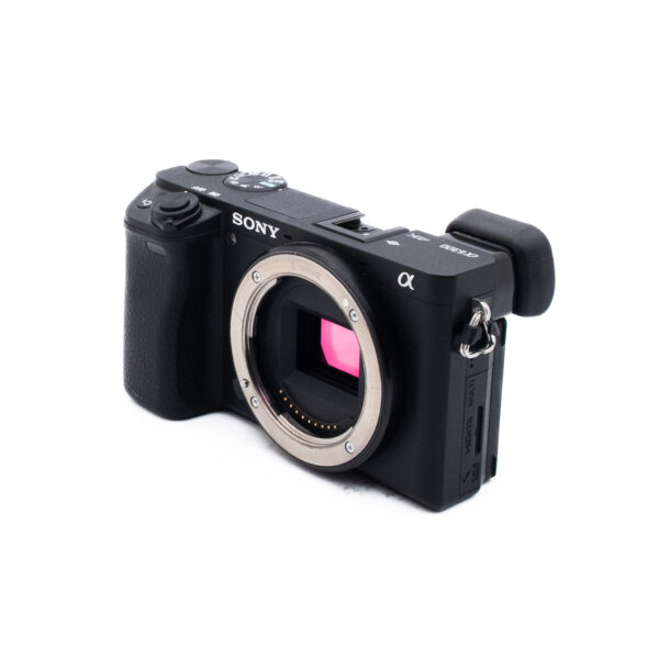 Sony A6300 (SC 2000, Takuu 6kk) - Käytetty